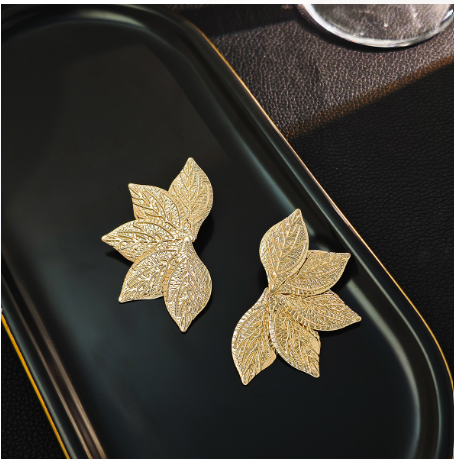 Leafy earrings for women And Girls